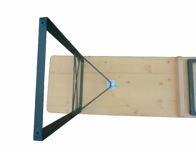 Garnitur Standard Nussfa. lasiert Tisch 50 cm, Gestell gr.